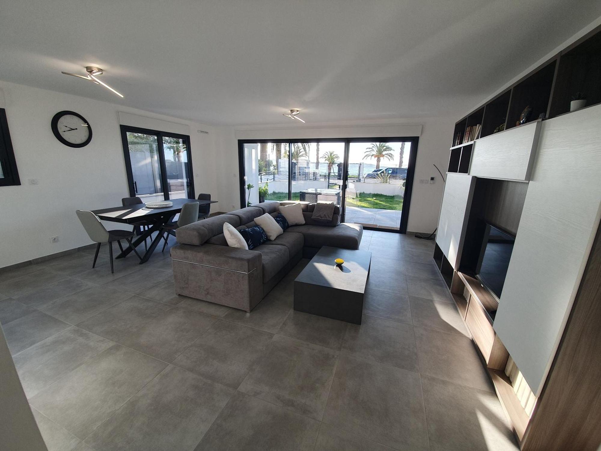 T3 Neuf Avec Terrasse Et Jardin Face A La Mer Bandol Eksteriør bilde